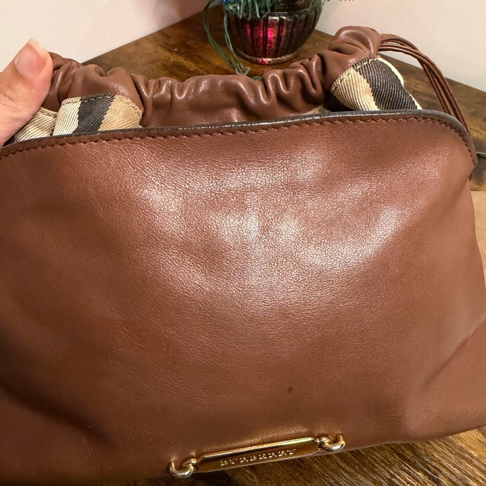 Burberry bucket crossbody bag - Picture 6 of 16